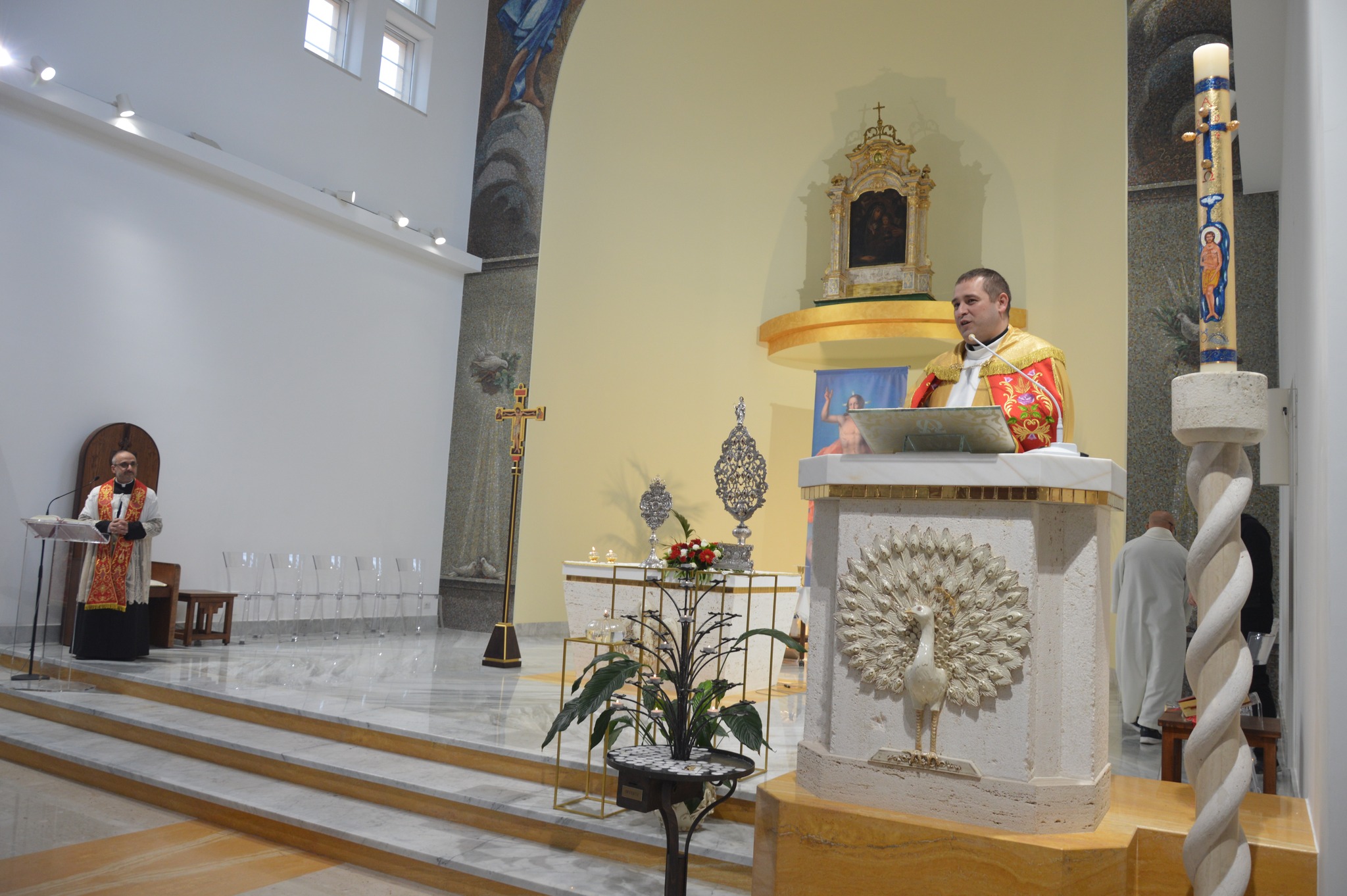 AIDONE-3 CALTAGIRONE, 27 aprile 2024 -  venerdì 26 aprile, il Santuario Mariano Diocesano "Maria SS del Ponte" ha avuto l'onore di accogliere le venerate reliquie di San Filippo di Aidone.